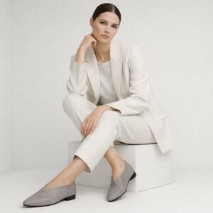 Maud Frizon Paris Leather Loafers 40 Grey Leather V-Cut Pointed Toe Minimalist